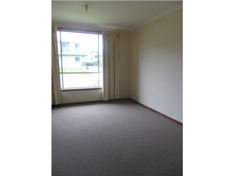 26 Genista Street, San Remo VIC 3925