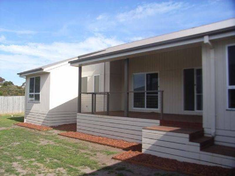 21 Norman Drive, Cowes VIC 3922