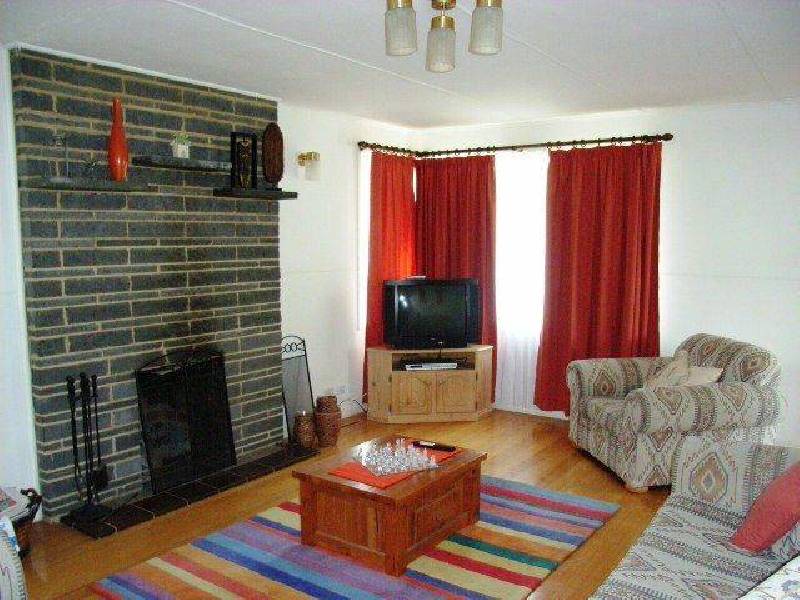 4 Roydon Road, Cowes VIC 3922