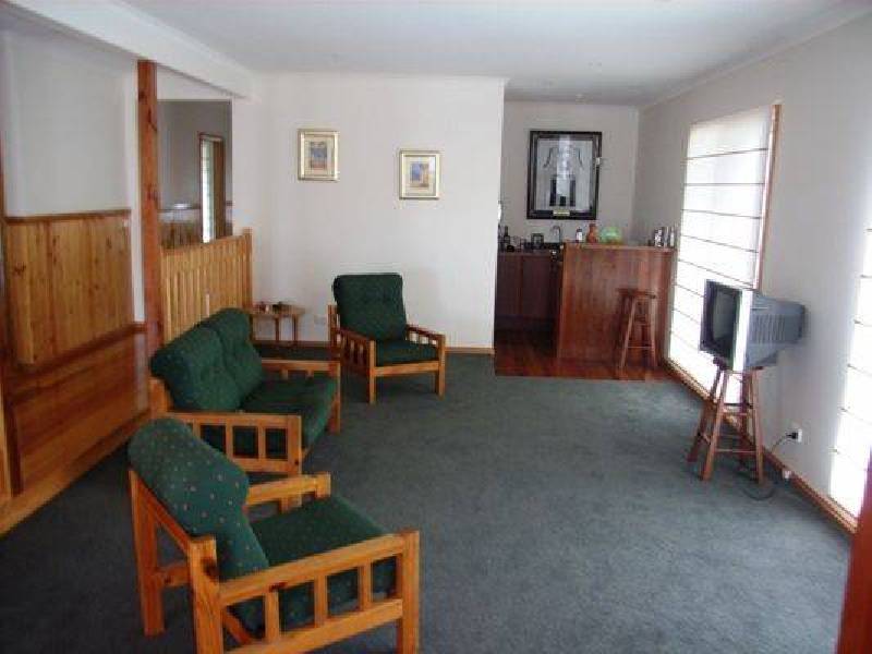 14 Clipper Crescent, Sunset Strip VIC 3922