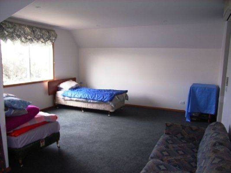 14 Clipper Crescent, Sunset Strip VIC 3922