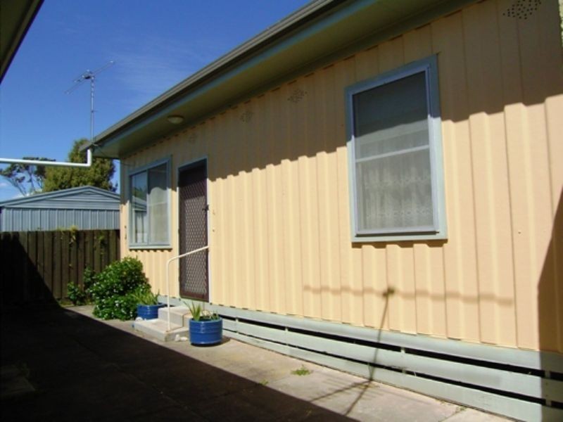 4/22 Edgar Road, San Remo VIC 3925