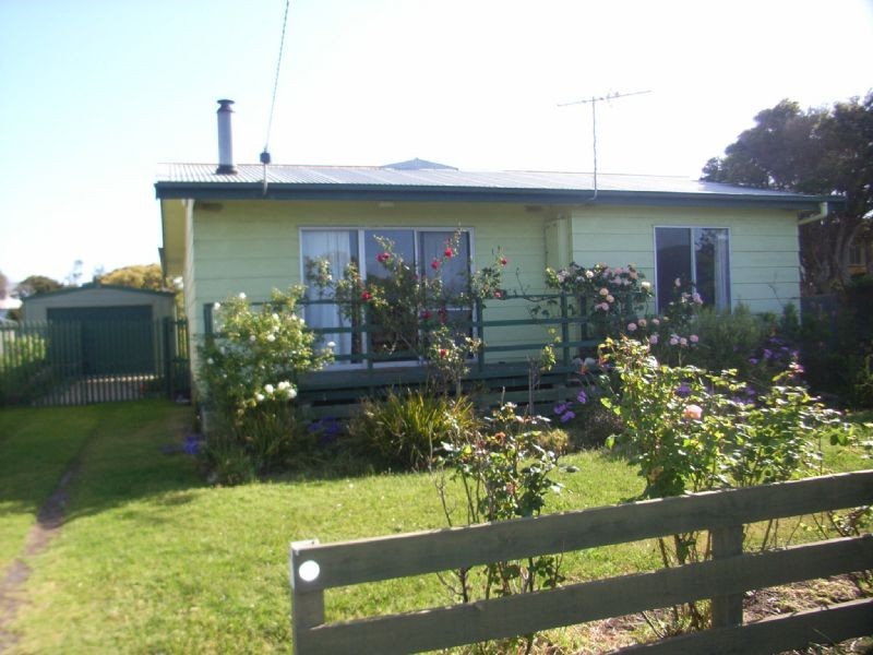13 Fern Avenue, Surf Beach VIC 3922