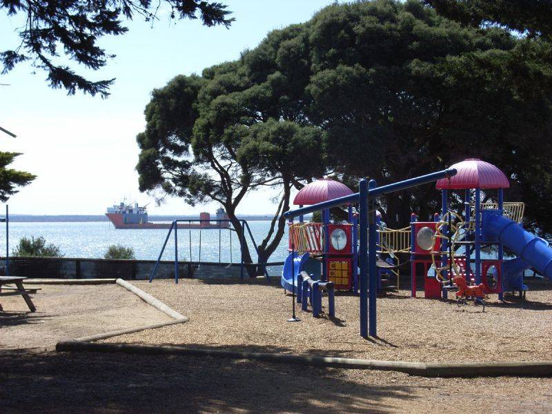 113 The Waves Apartment, Cowes VIC 3922