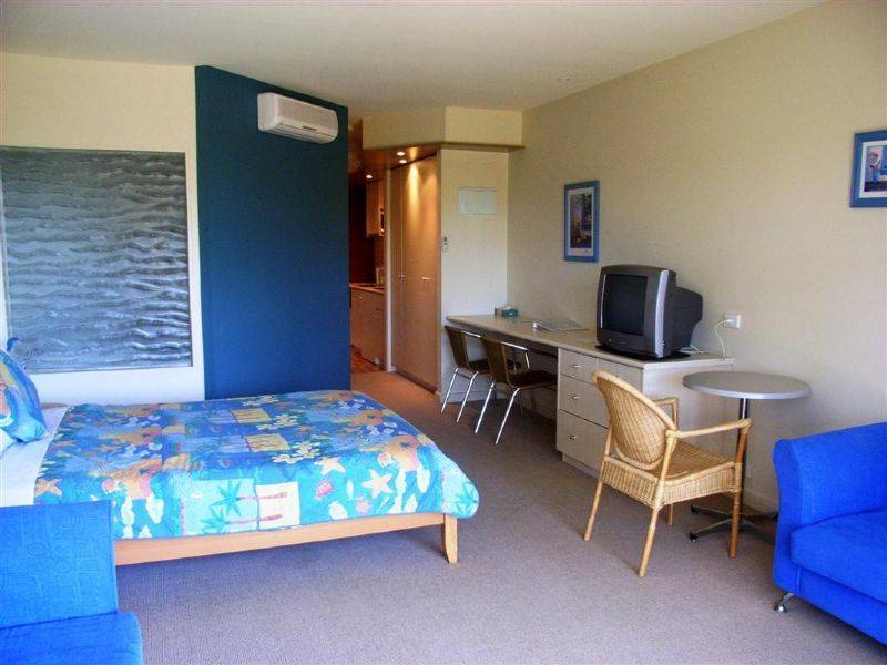 216 The Waves, Cowes VIC 3922