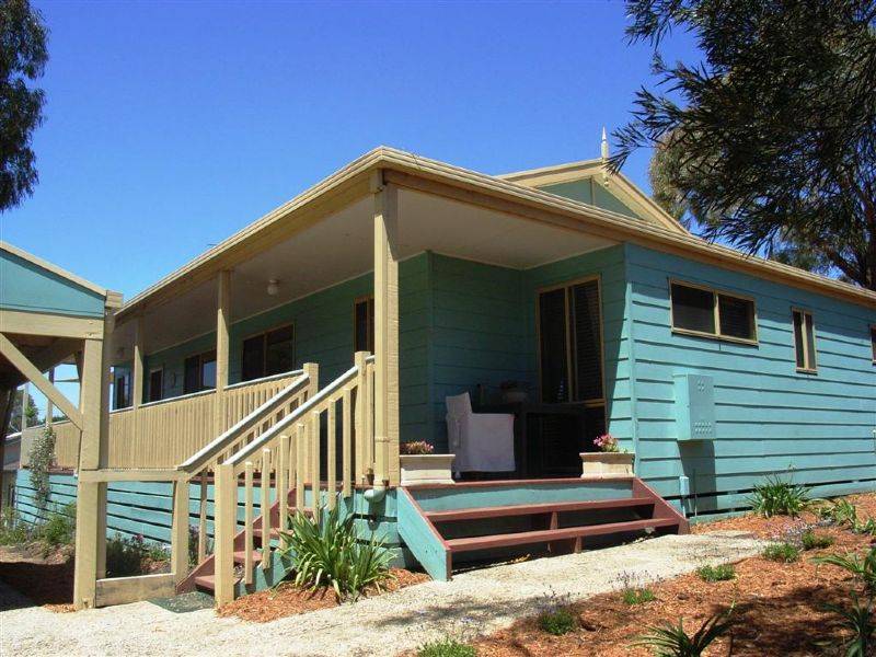 2 Endeavour Court, Cowes VIC 3922