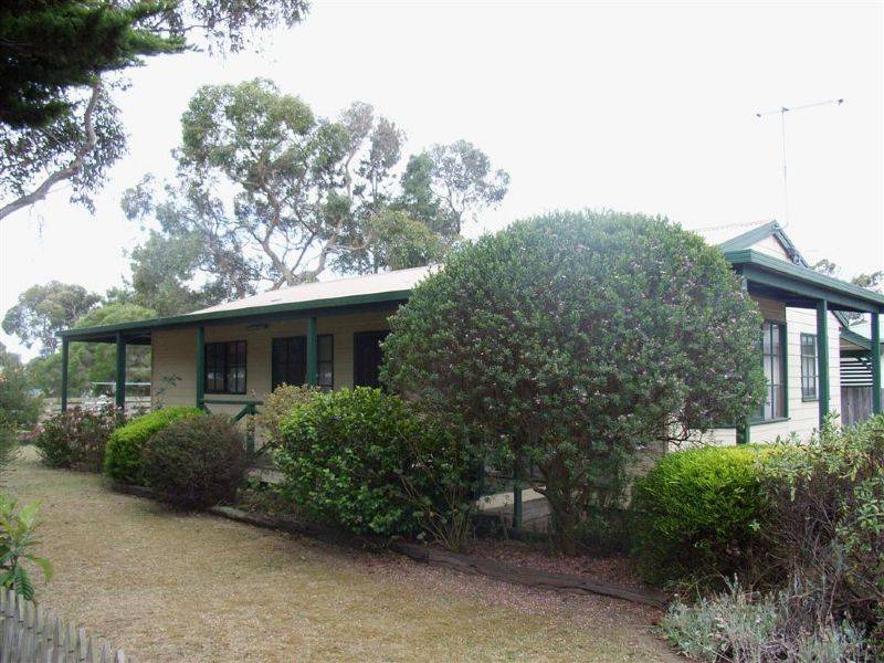 2 Darryl Court, Cowes VIC 3922