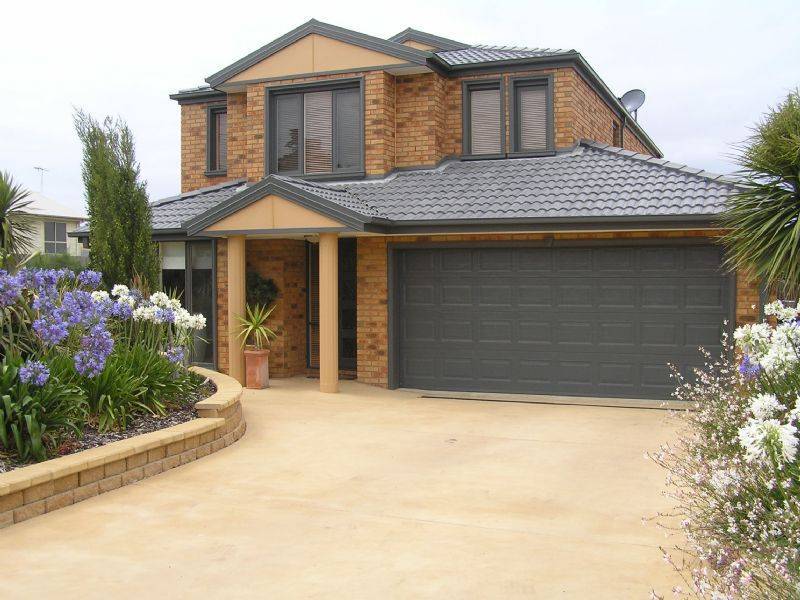 25 Halcyon Avenue, San Remo VIC 3925