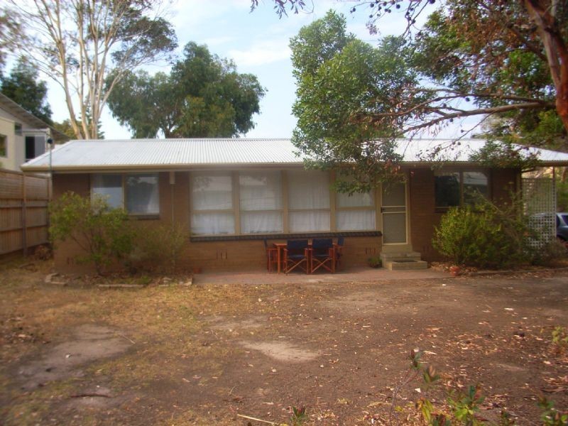 19 McRae Avenue, Cowes VIC 3922