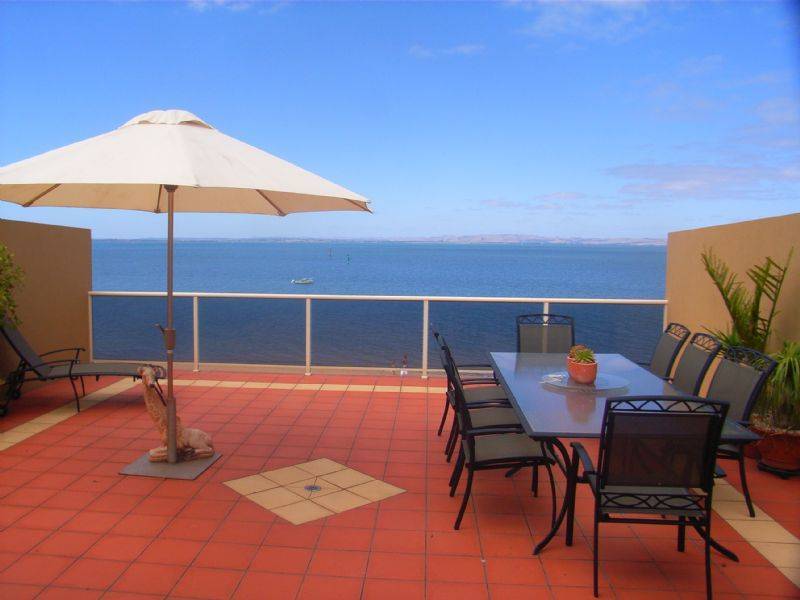 Apt 4 Beach Road, Rhyll VIC 3923