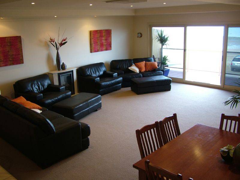 Apt 4 Beach Road, Rhyll VIC 3923