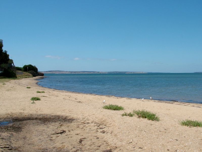 Apt 4 Beach Road, Rhyll VIC 3923