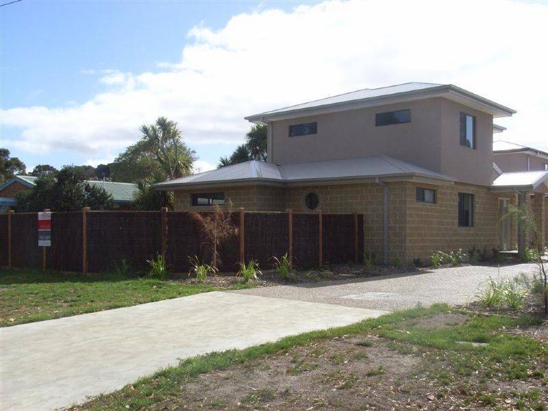 1,2,3,4,5/15 Douglas Road, Cowes VIC 3922