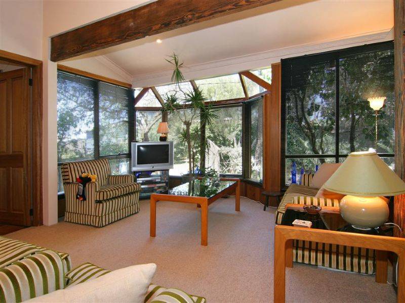 4 Hollywood Crescent, Smiths Beach VIC 3922