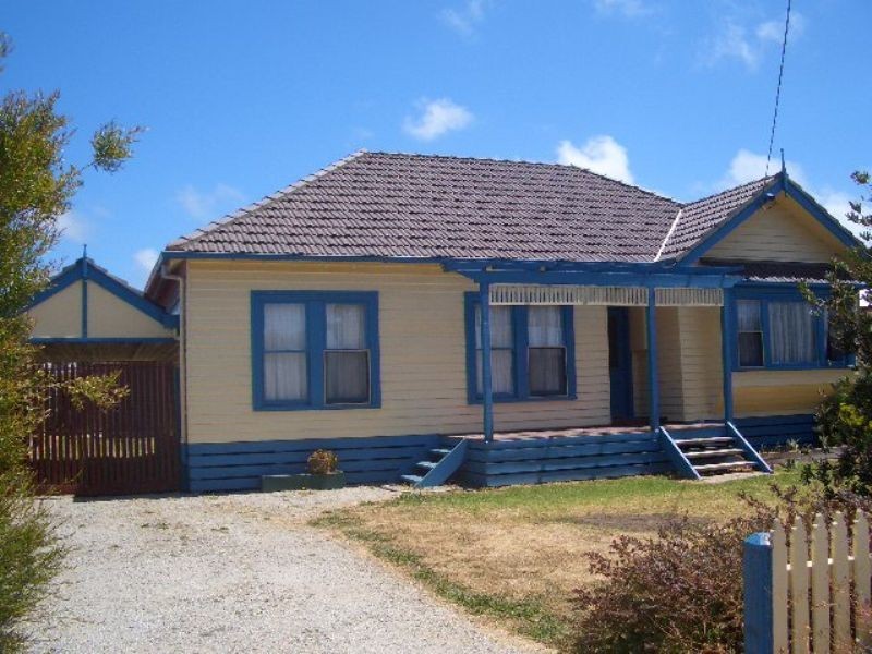 14 Irving Road, Cowes VIC 3922