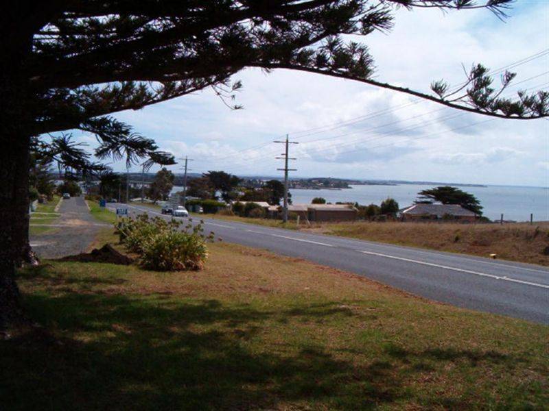 9 Phillip Island Road, San Remo VIC 3925