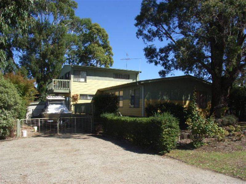 8 Franklyn Street, Rhyll VIC 3923