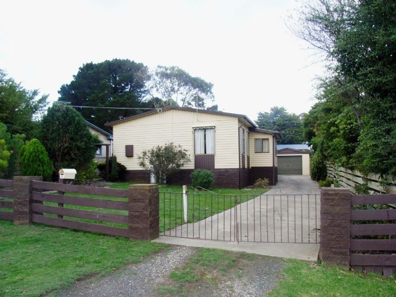 64 Teddy Bear Lane, Cowes VIC 3922