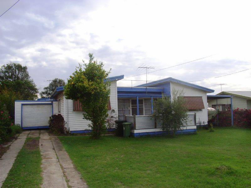 20 Grandview Grove, Cowes VIC 3922