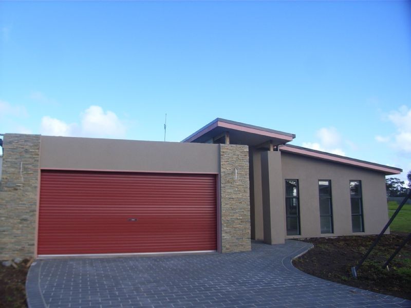 4 Charissa Close, Cowes VIC 3922