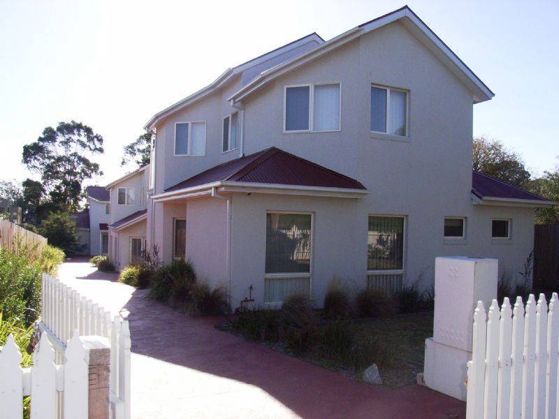 1/120 Church Street, Cowes VIC 3922