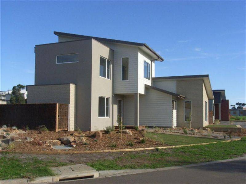 1&2/12 Kirsten Close, Cowes VIC 3922