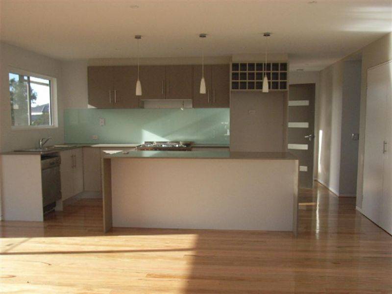 1&2/12 Kirsten Close, Cowes VIC 3922