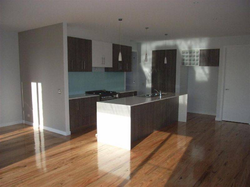 1&2/12 Kirsten Close, Cowes VIC 3922