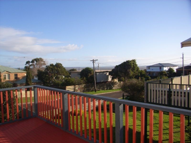 14 Harrington Drive, San Remo VIC 3925