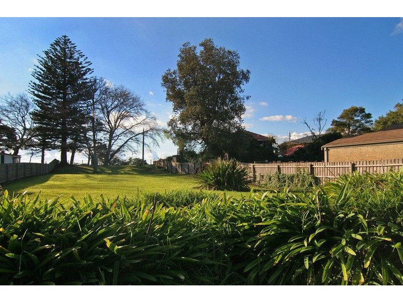 43 Stradbroke Avenue, Cowes VIC 3922