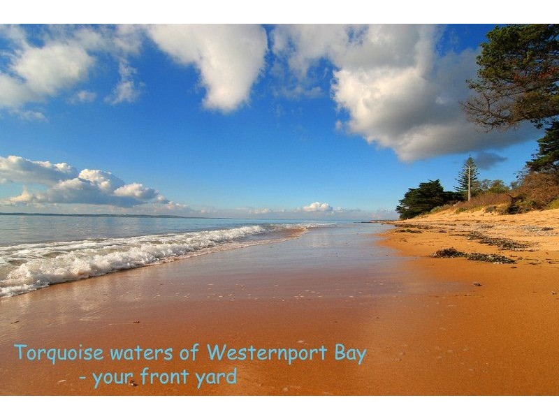 43 Stradbroke Avenue, Cowes VIC 3922