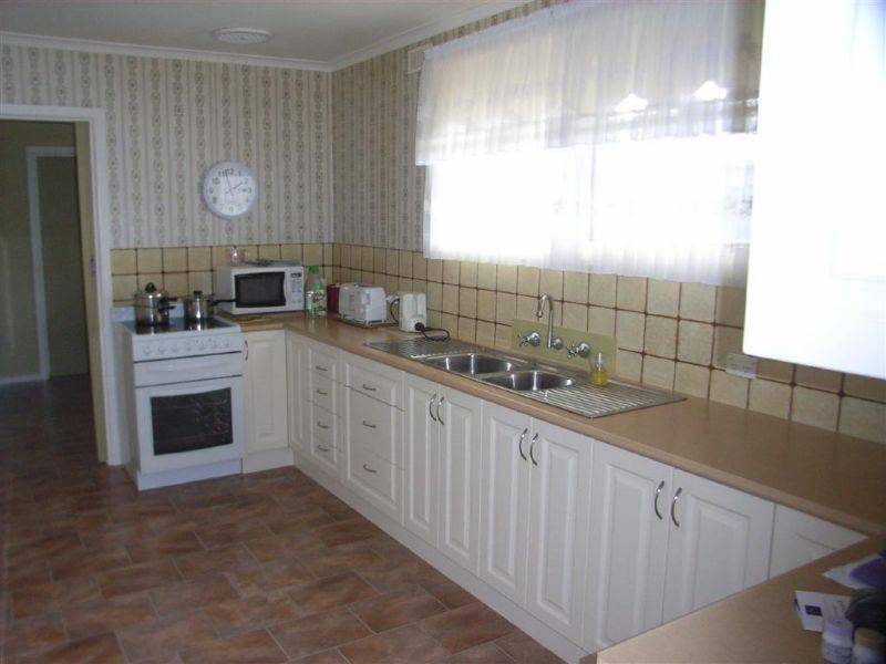 2 West Court, Cowes VIC 3922