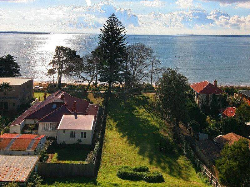 43 Stradbroke Avenue, Cowes VIC 3922