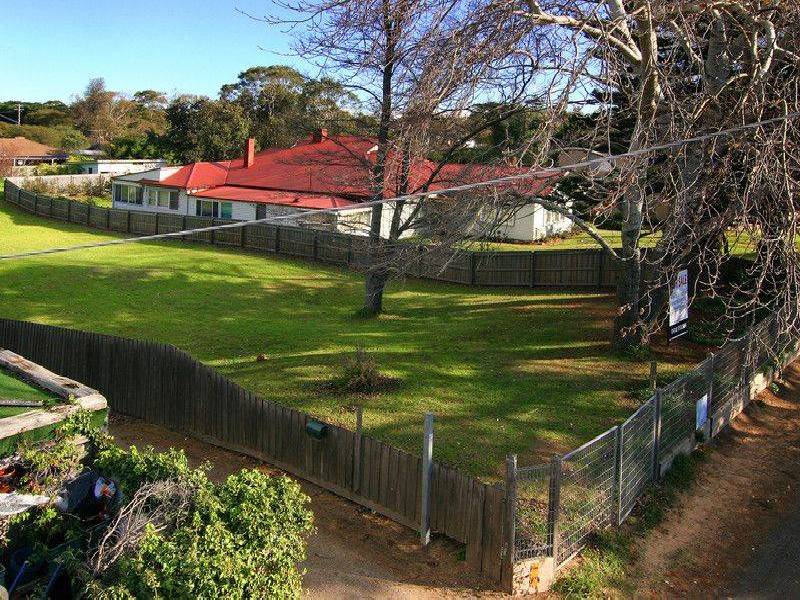 43 Stradbroke Avenue, Cowes VIC 3922