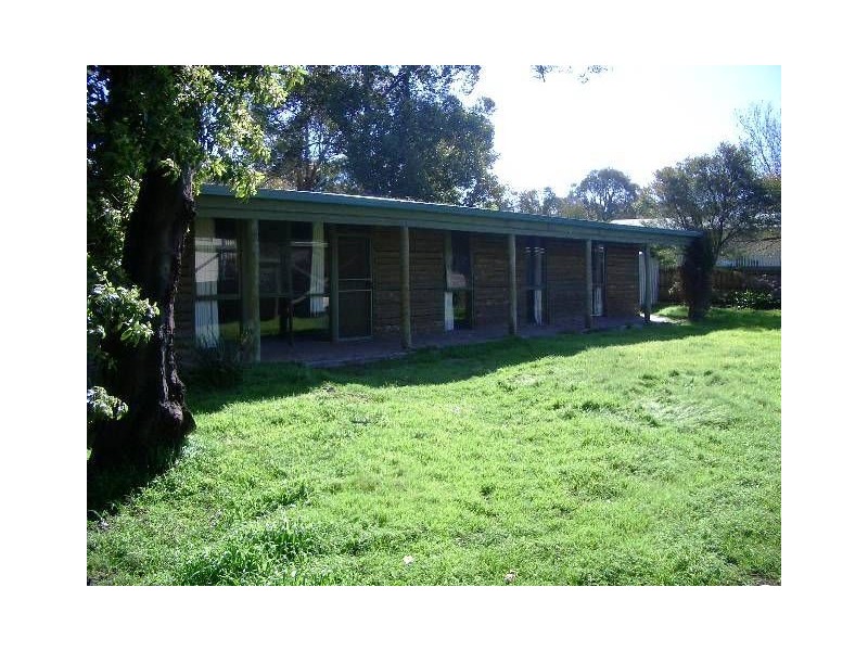 582 Settlement Road, Cowes VIC 3922