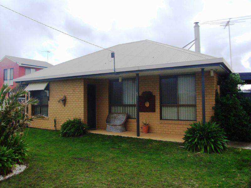 8 Sinclair Avenue, Surf Beach VIC 3922