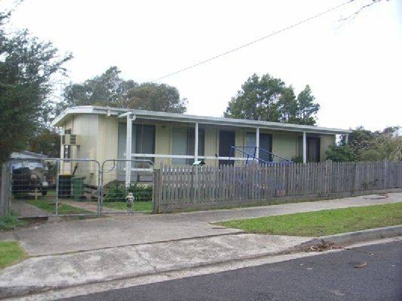 25 Seascape Avenue, Cowes VIC 3922