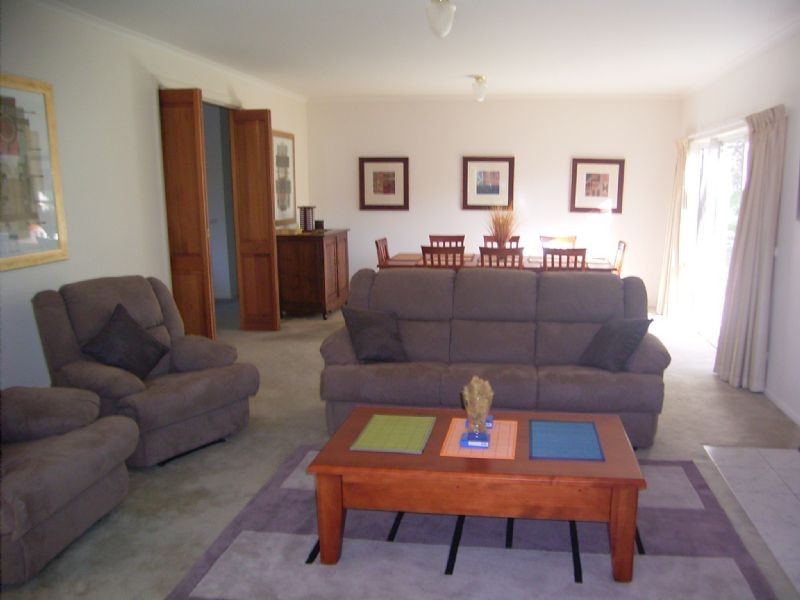 3 Gordon Street, Cowes VIC 3922