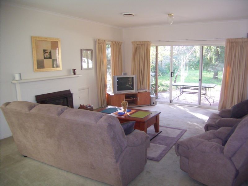 3 Gordon Street, Cowes VIC 3922