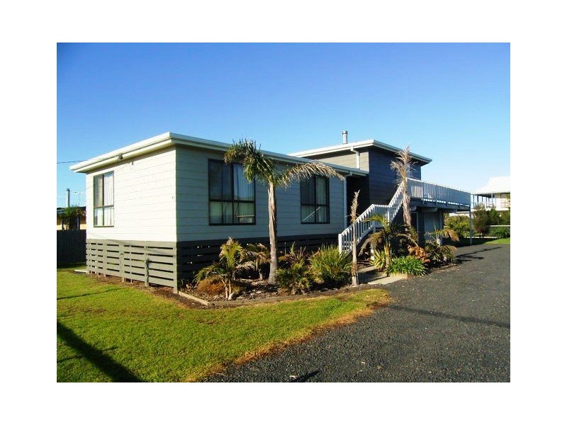 11 Sinclair Avenue, Surf Beach VIC 3922