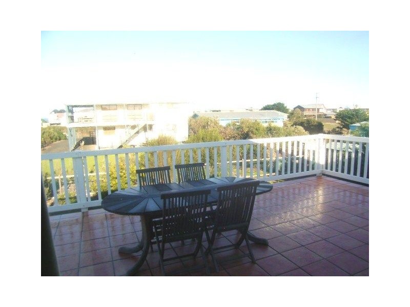 11 Sinclair Avenue, Surf Beach VIC 3922