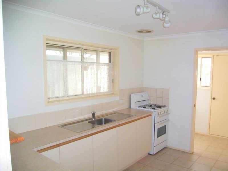 2/30 Wyndham Avenue, Cowes VIC 3922