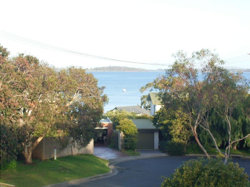 9-11 Reid Street, Rhyll VIC 3923