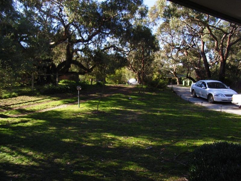 18 Hazelwood Court, Silverleaves VIC 3922