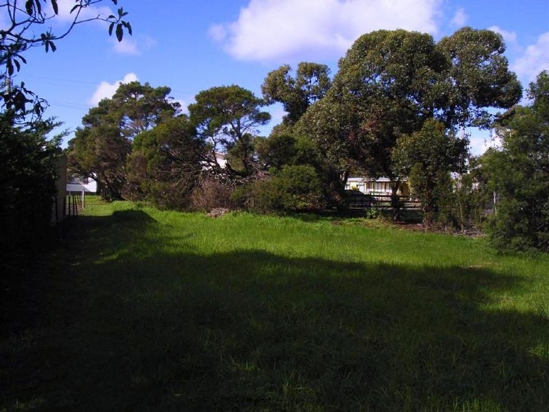 24 Churchill Drive , Cowes VIC 3922