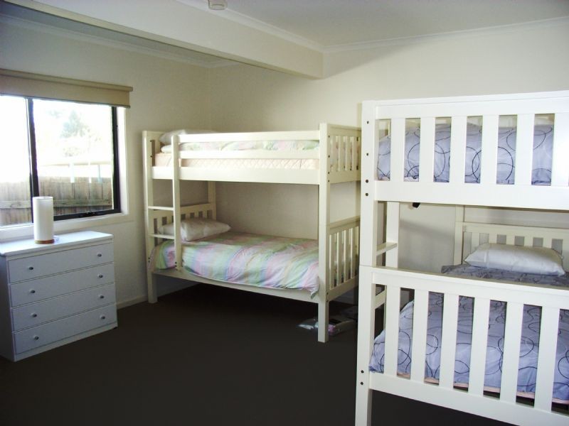 1/4 Wyndham Avenue, Cowes VIC 3922