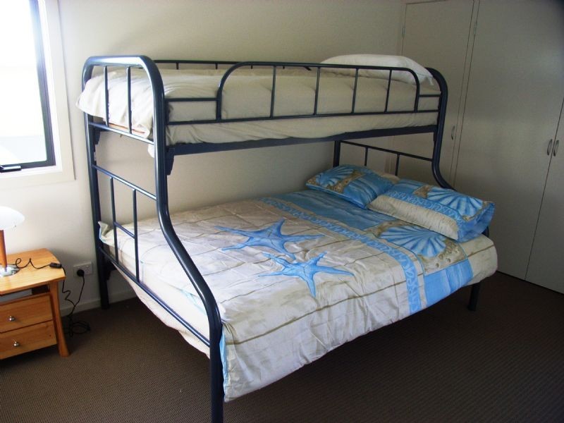 1/4 Wyndham Avenue, Cowes VIC 3922