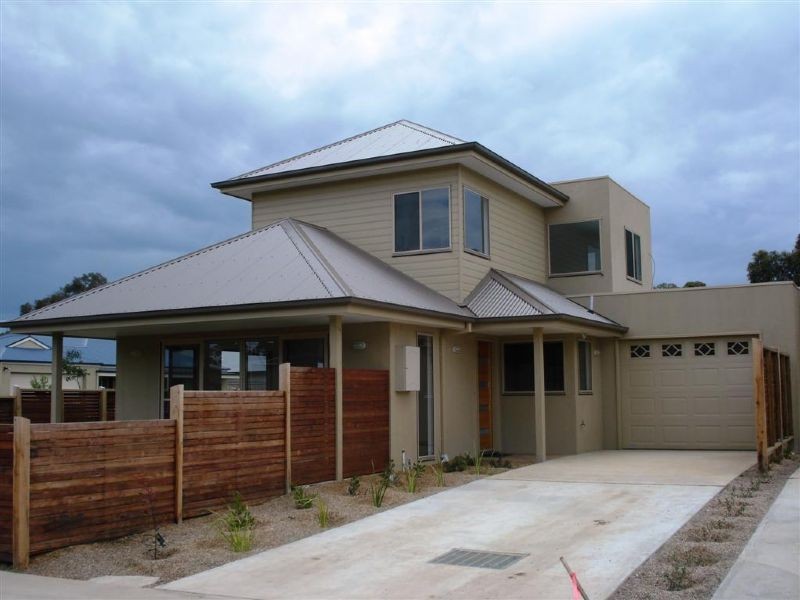 2 Wattle Close , Cowes VIC 3922