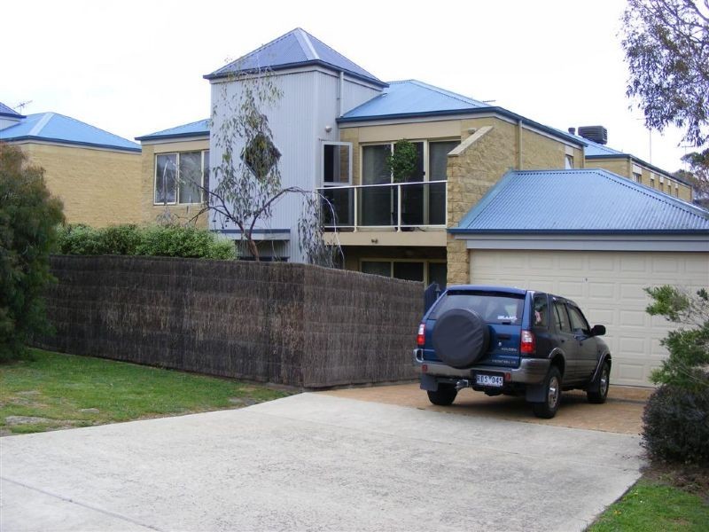 1/14-16 Osbourne Avenue, Cowes VIC 3922