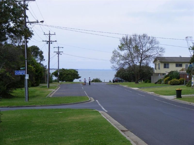 1/14-16 Osbourne Avenue, Cowes VIC 3922